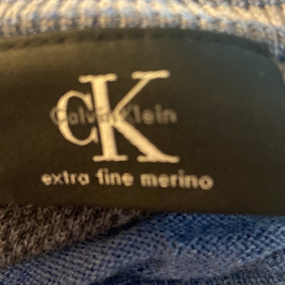 Calvin Klein Mens 100% Merino Wool V Neck Cardigan Sweater Sz XXL Blue - Picture 3 of 4